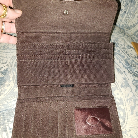 ❤️SOLD!❤️Wallet Liz & Co brown - Picture 6 of 6